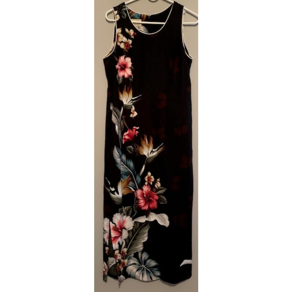 "Paradise Bay" Ladies Maxi Dress  -  Size MEDIUM
